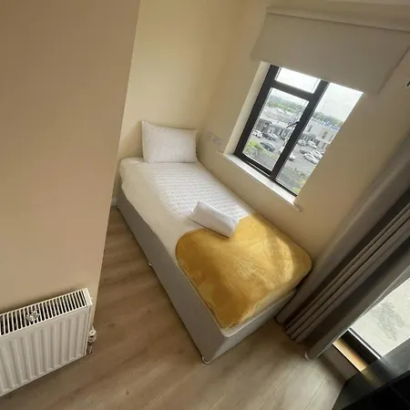 Modern Centre House In Heart Of