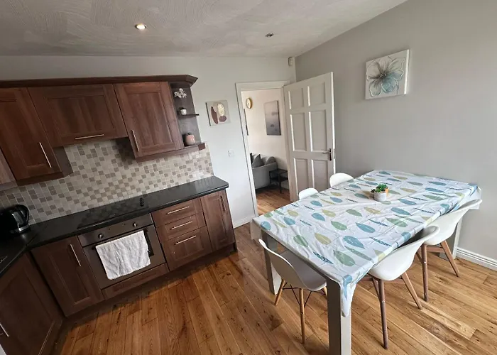 Modern Centre House In Heart Of * Galway